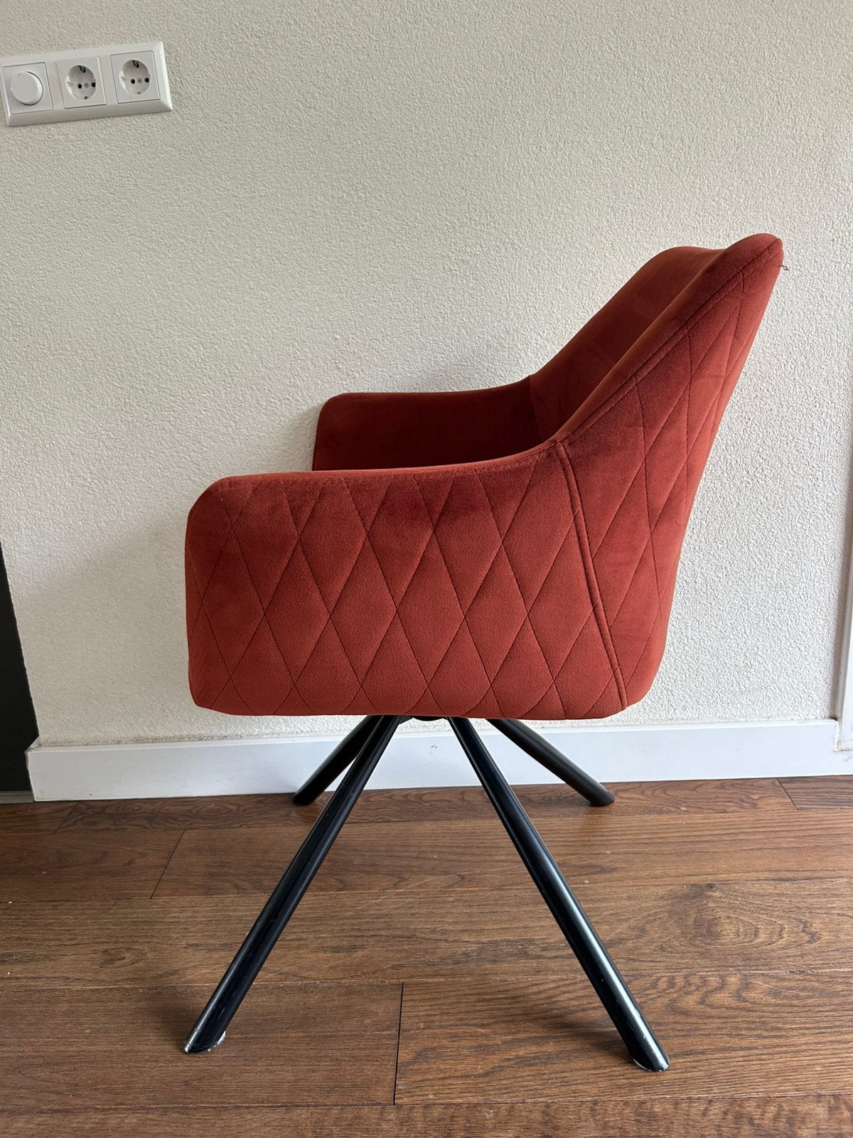 3 Eetkamerstoelen met 180 graden draaizitting., Huis en Inrichting, Stoelen, Ophalen, Overige kleuren, Zo goed als nieuw, Stof