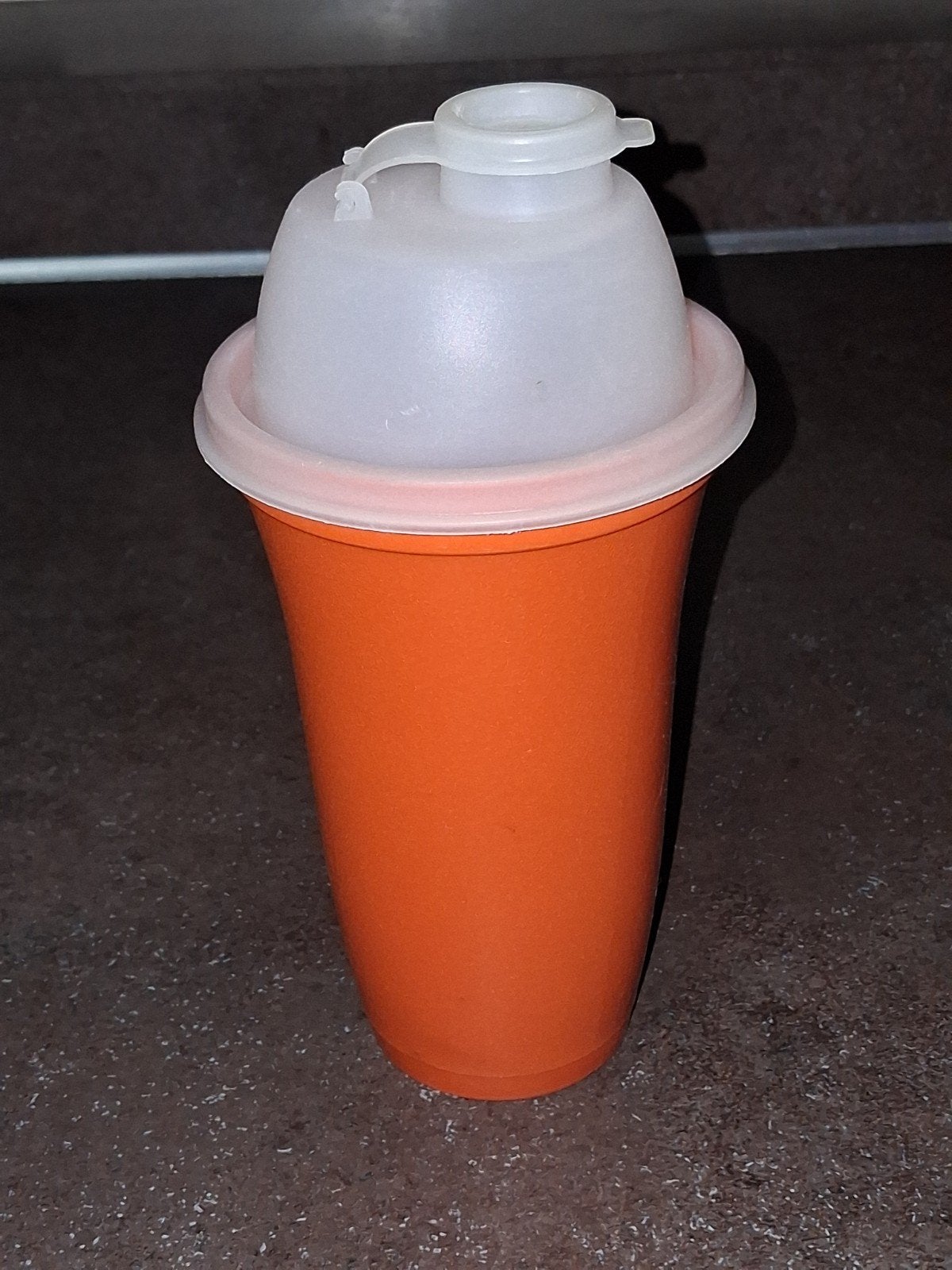 tupperware vintage quickshaker oranje uitmuntend, Huis en Inrichting, Ophalen of Verzenden, Oranje