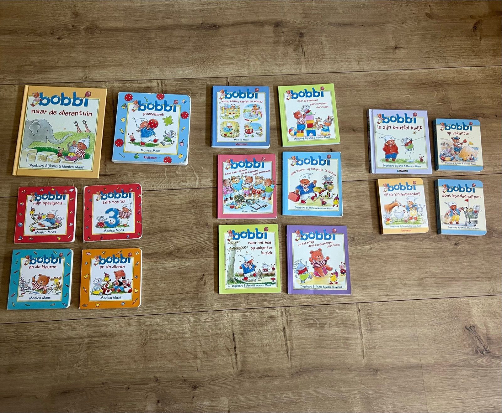 Bobbi boekjes 16 stuks, Monica Maas, Ophalen of Verzenden, Gelezen, 2 tot 3 jaar