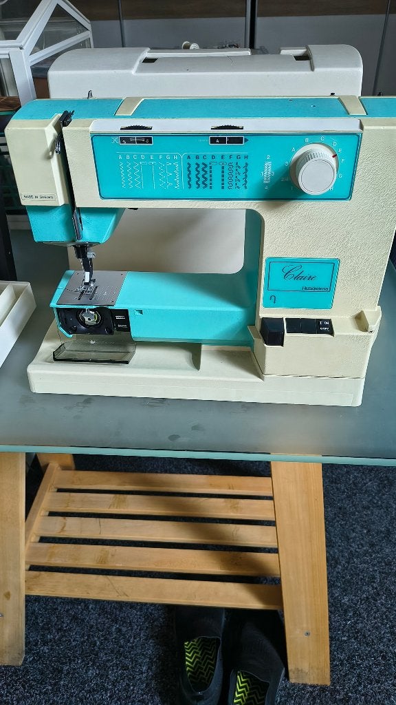 naaimachine Husqvarna Claire, Hobby en Vrije tijd, Naaimachines en Toebehoren, Ophalen, Gebruikt, Naaimachine, Overige merken