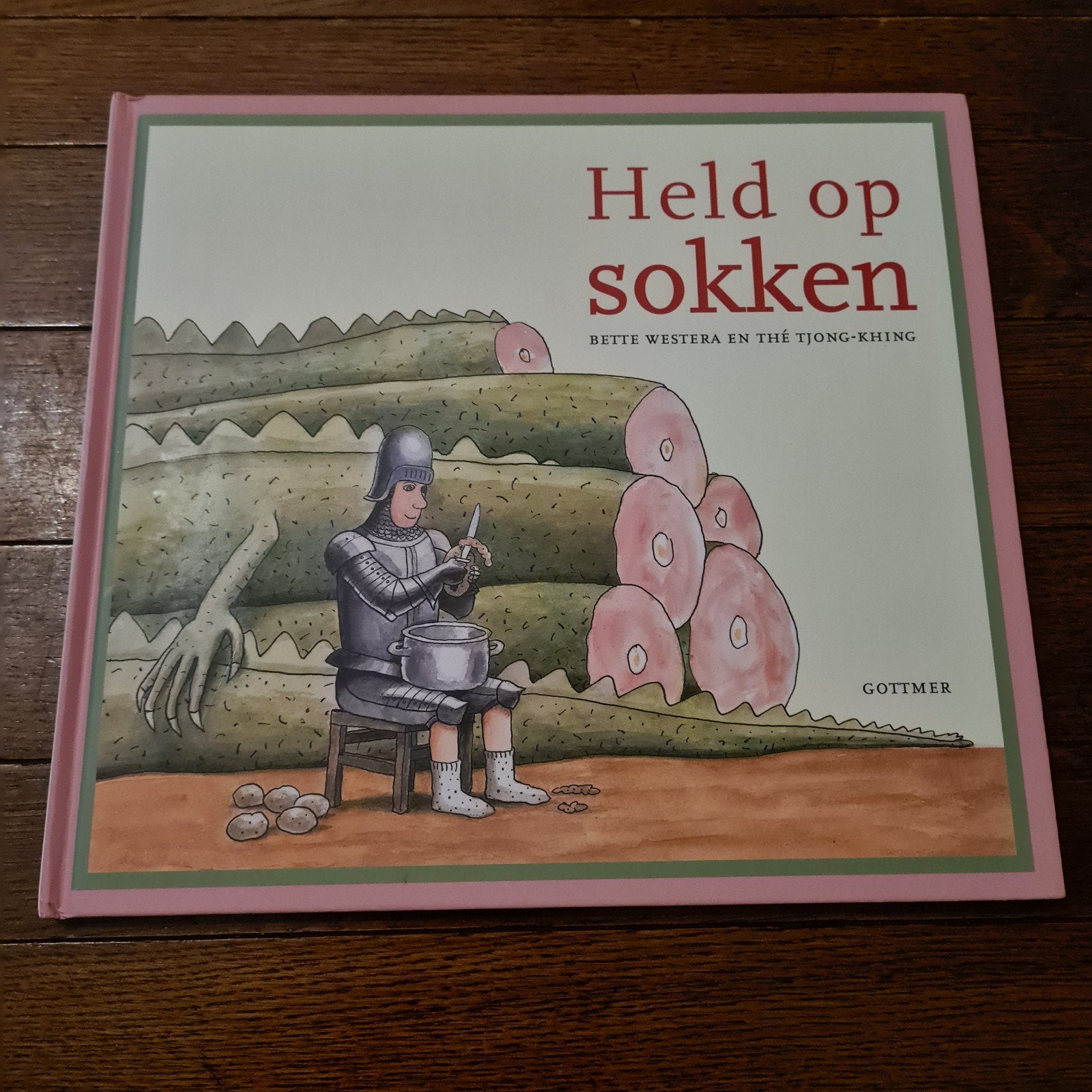 Bette Westera - Held op sokken, Boeken, Ophalen of Verzenden, Zo goed als nieuw, Bette Westera