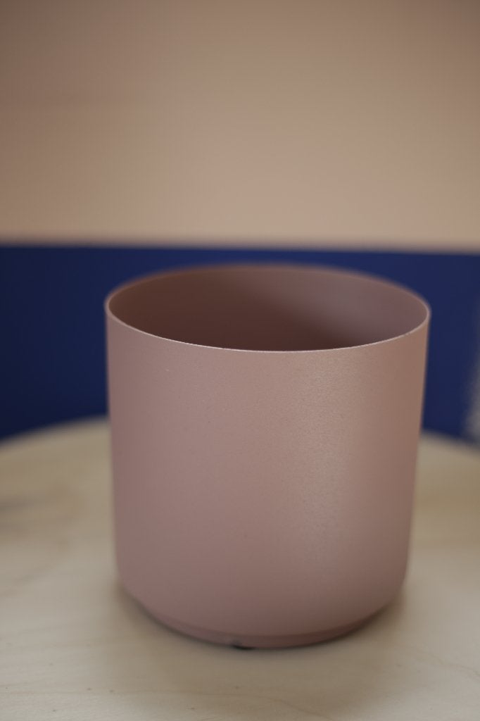 Paarse bloempot / plantenpot Intratuin, Ophalen, Rond, Binnen, Zo goed als nieuw