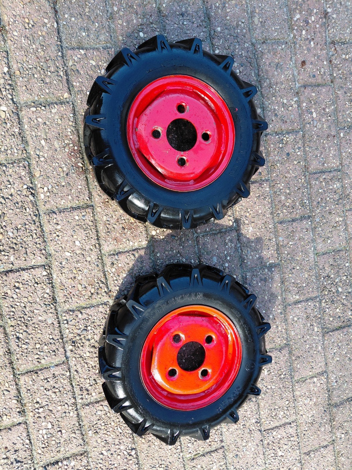 2 Agria 3.50x8 banden met velgsteek 4x100, Ophalen, Gebruikt