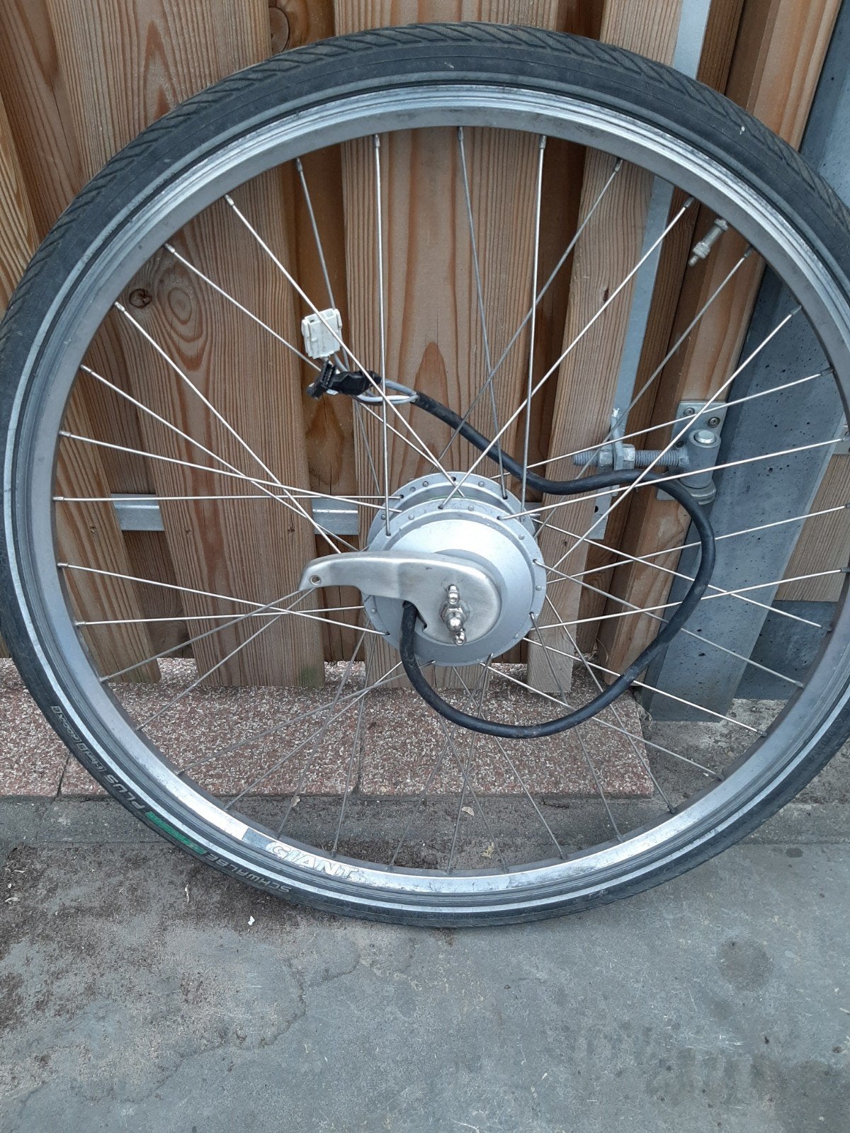 228 inch voorwiel motor Giant Batavus Sparta electrische fie, Elektrische fiets, Ophalen of Verzenden, Zo goed als nieuw, Batavus Giant Sparta