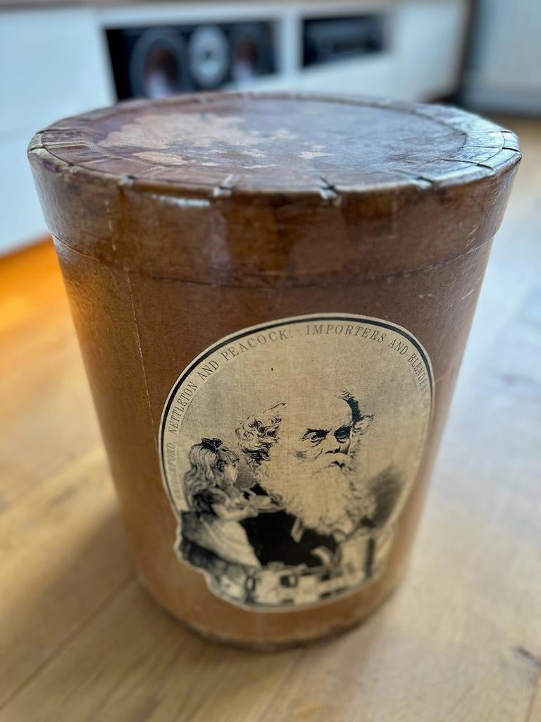 Antieke Hoedendoos met Charles Darwin Afbeelding, Antiek en Kunst, Ophalen