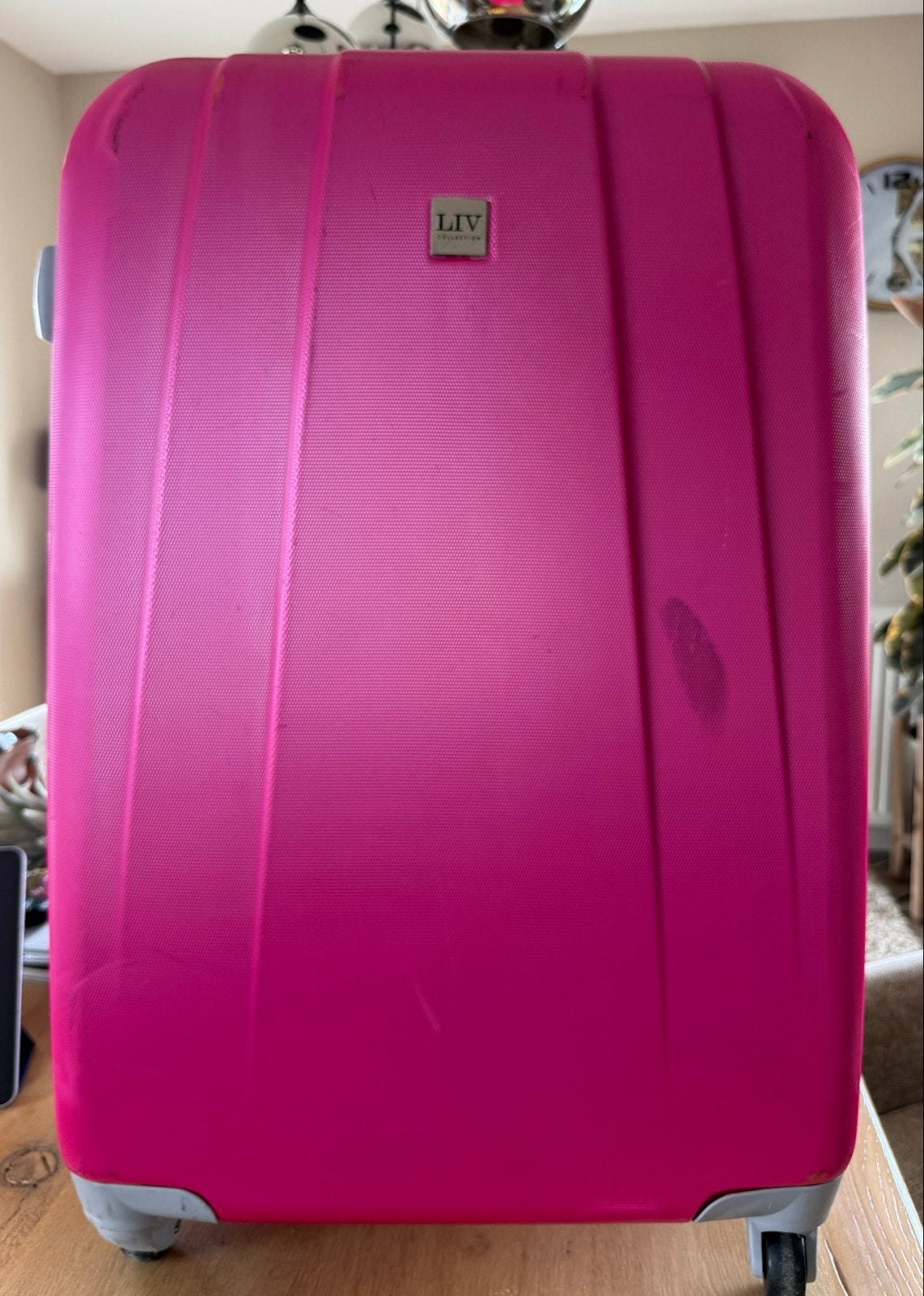 Roze LIV Koffer - groot formaat, Sieraden, Tassen en Uiterlijk, Koffers, Ophalen, Gebruikt, Hard kunststof, 70 cm of meer
