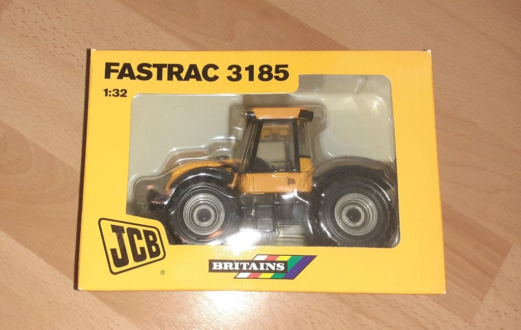 JCB fastrac 3185 - Britains, Ophalen of Verzenden, Nieuw, Tractor of Landbouw, Britains