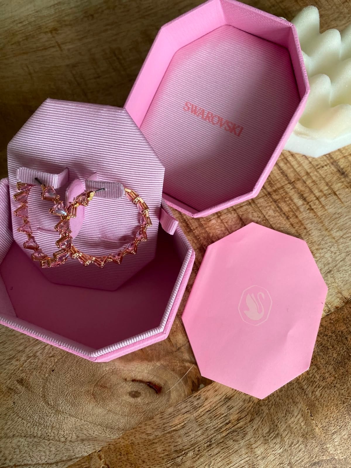 Swarovski Oorbellen Roze Kristal Goudkleurig, Met kristal, Overige materialen, Hangers, Ophalen of Verzenden