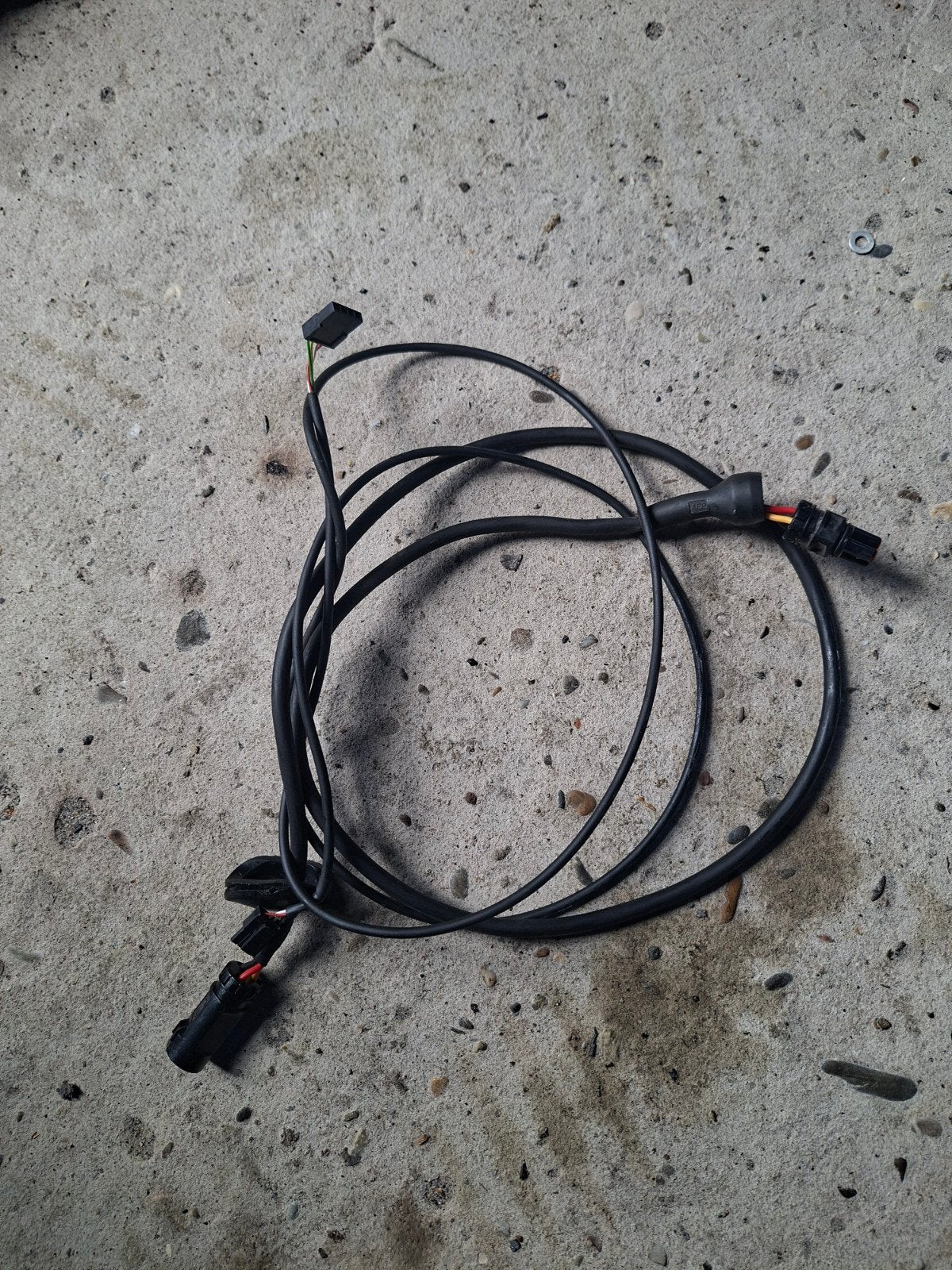 2 kabels voor Batavus Stelvio Easy 1x 3-pins, 1x 4-pins, Elektrische fiets, Gebruikt, Batavus, Ophalen of Verzenden
