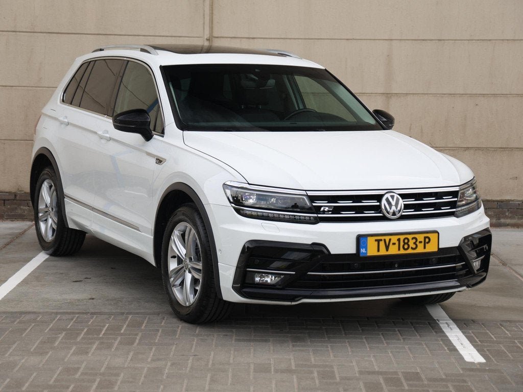Volkswagen Tiguan 1.4 TSI 4Motion R-Line 150PK DSG | Panoram, Automaat, Gebruikt, 4 cilinders, Wit