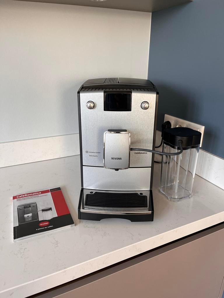 Nivona CafeRomatica 769 Espressoapparaat, Witgoed en Apparatuur, Koffiezetapparaten, Ophalen, Afneembaar waterreservoir, Espresso apparaat