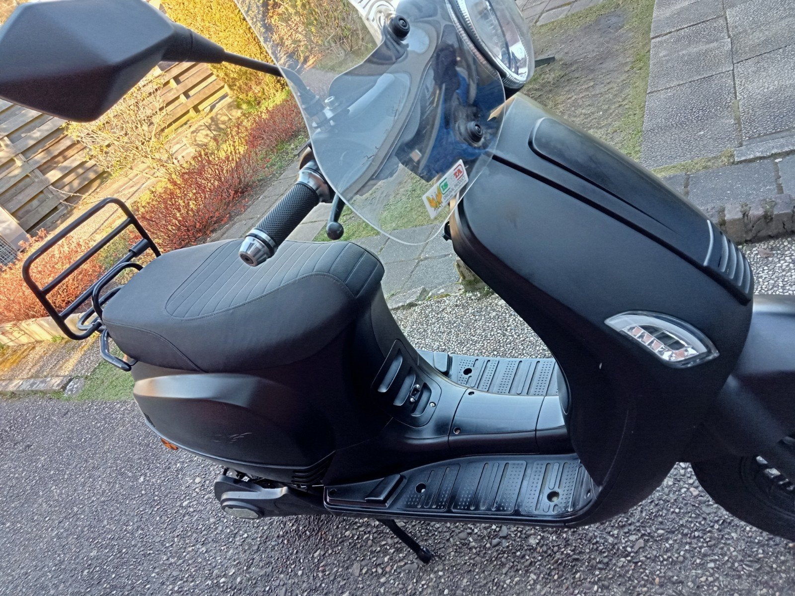elektrische scooter als prima werkt goed, Fietsen en Brommers, Snorfietsen en Snorscooters, Ophalen of Verzenden, Zo goed als nieuw