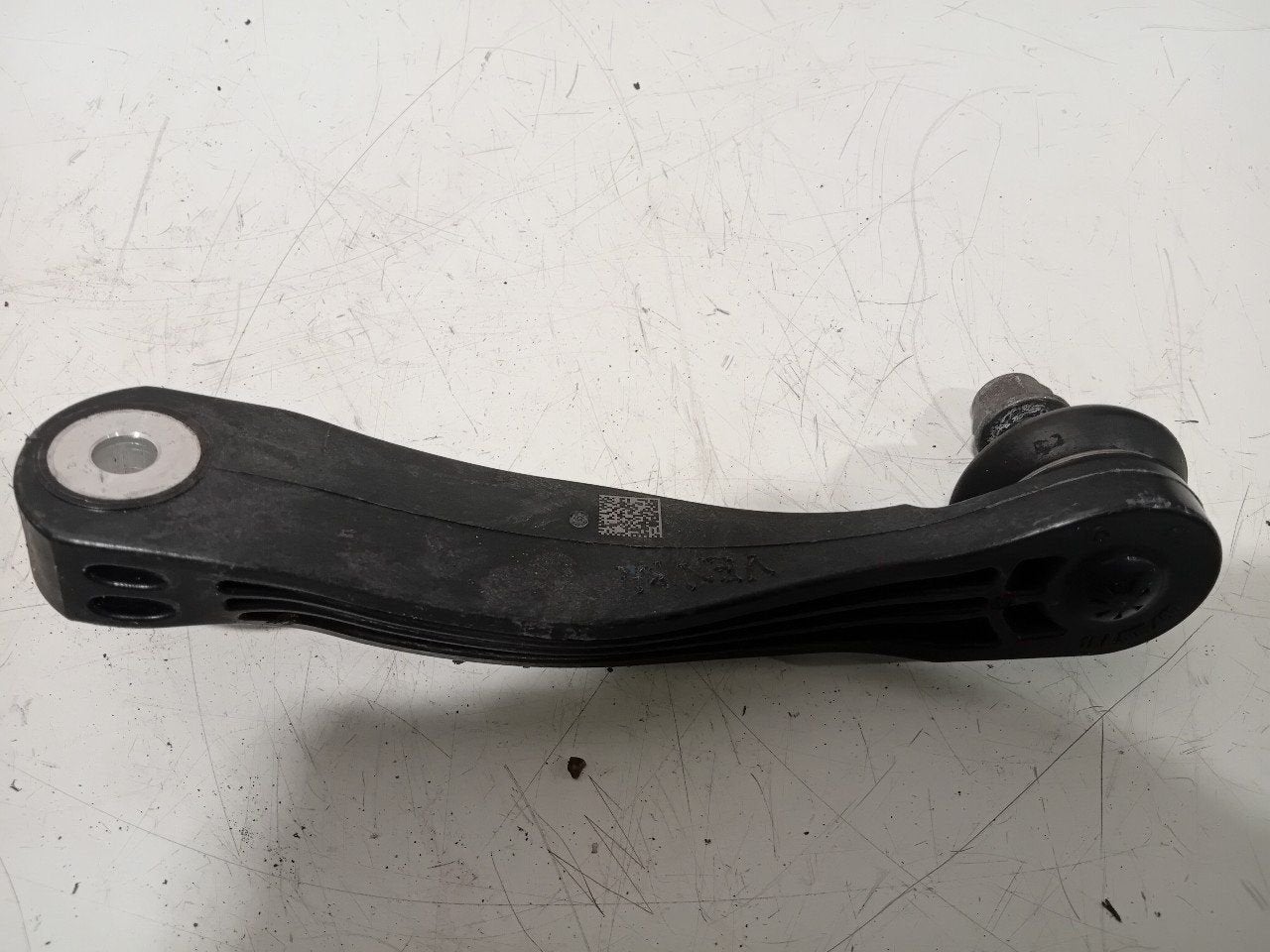 Draagarm rechts achter Skoda Enyaq, Onderdelen@venauto.nl, Van der Ven Autorecycling B.V., Gebruikt, Ettenseweg 76, 4706 PB Roosendaal, The Netherlands