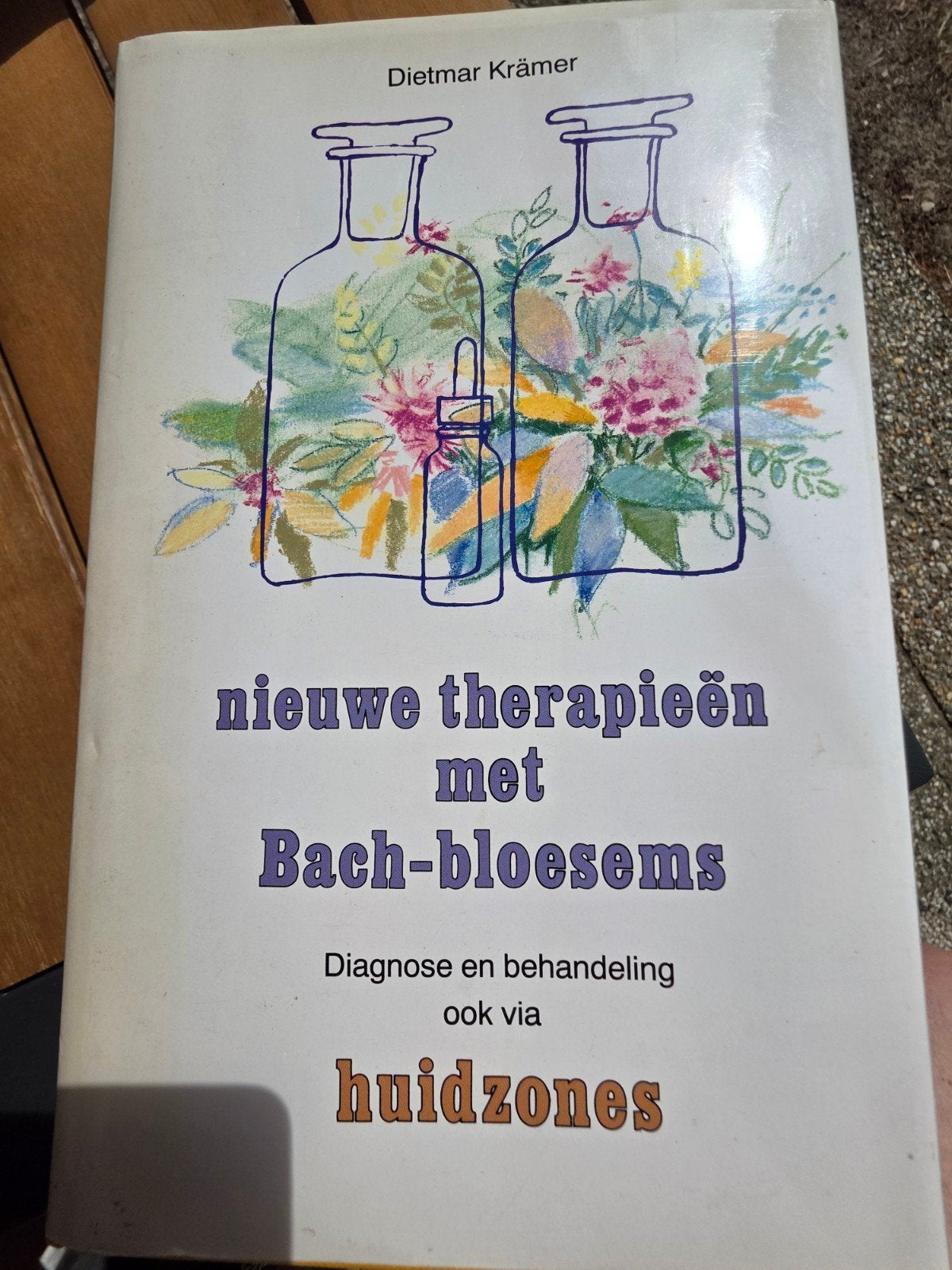 Nieuwe therapieën met Bach-bloesems - Dietmar Krämer, Gelezen, Achtergrond en Informatie, Ophalen of Verzenden, Spiritualiteit algemeen