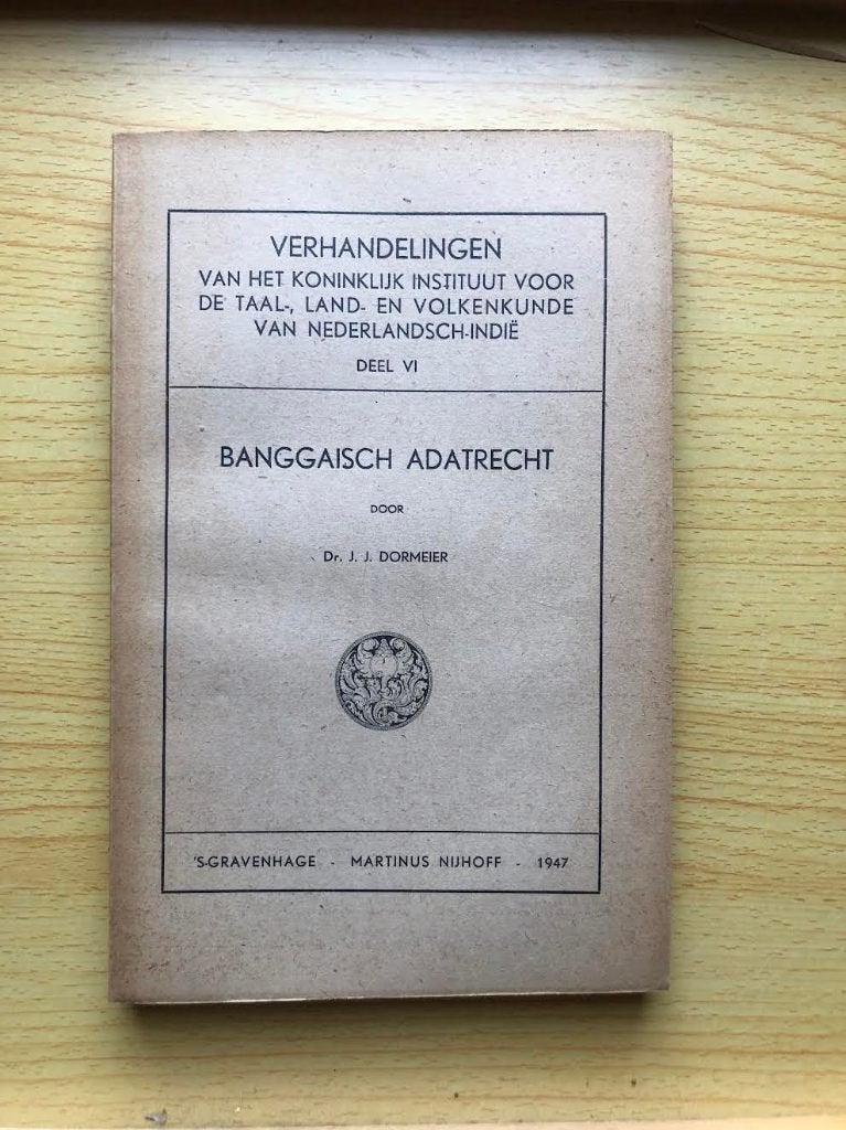 Het adatrecht van Banggai, Indonesië, Boeken, Ophalen of Verzenden, Gelezen, J.J. Dormeier