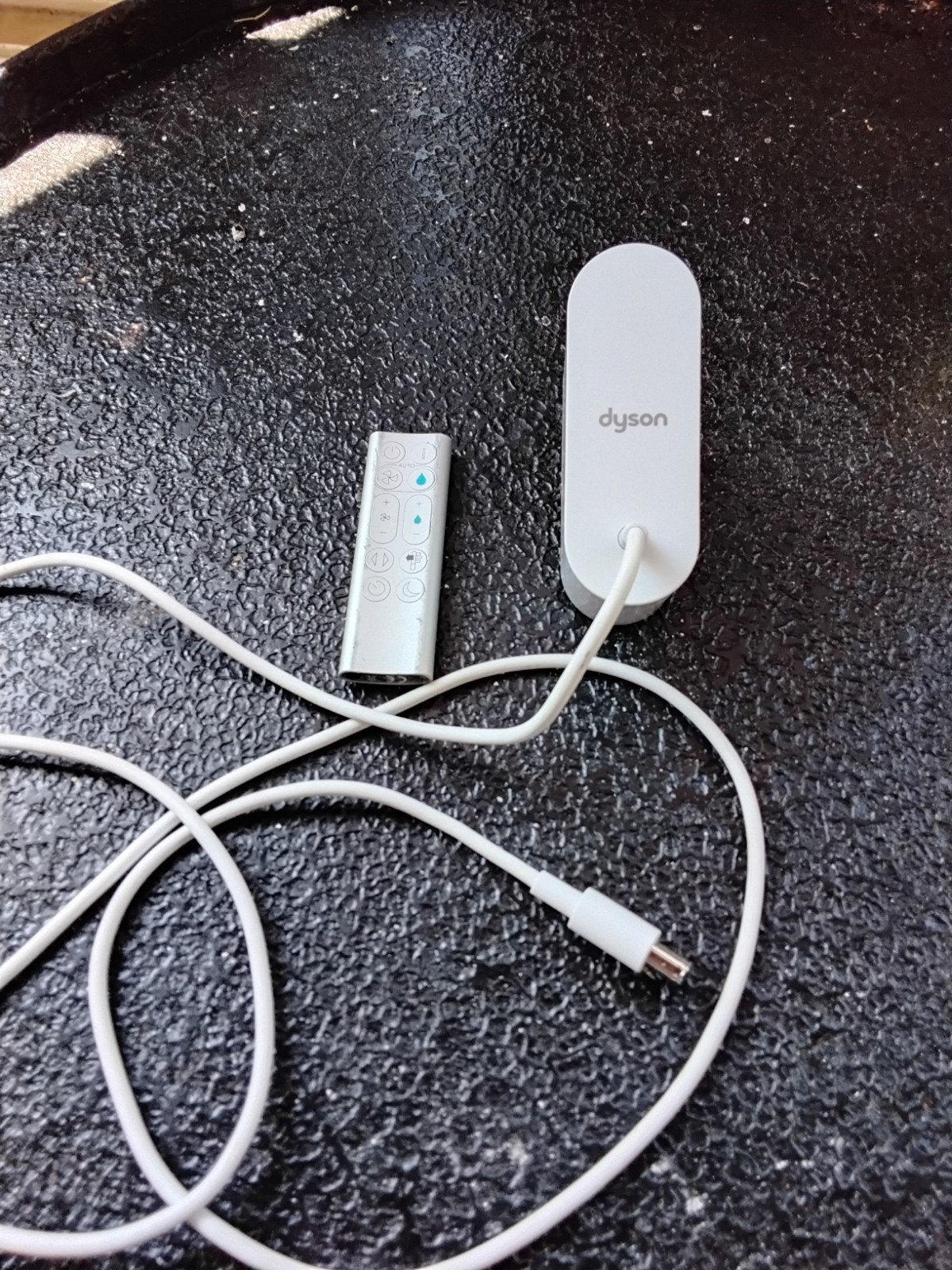 Dyson Afstandsbediening en Oplader - Zo goed als nieuw, Ophalen of Verzenden, Gebruikt, Origineel, Met display
