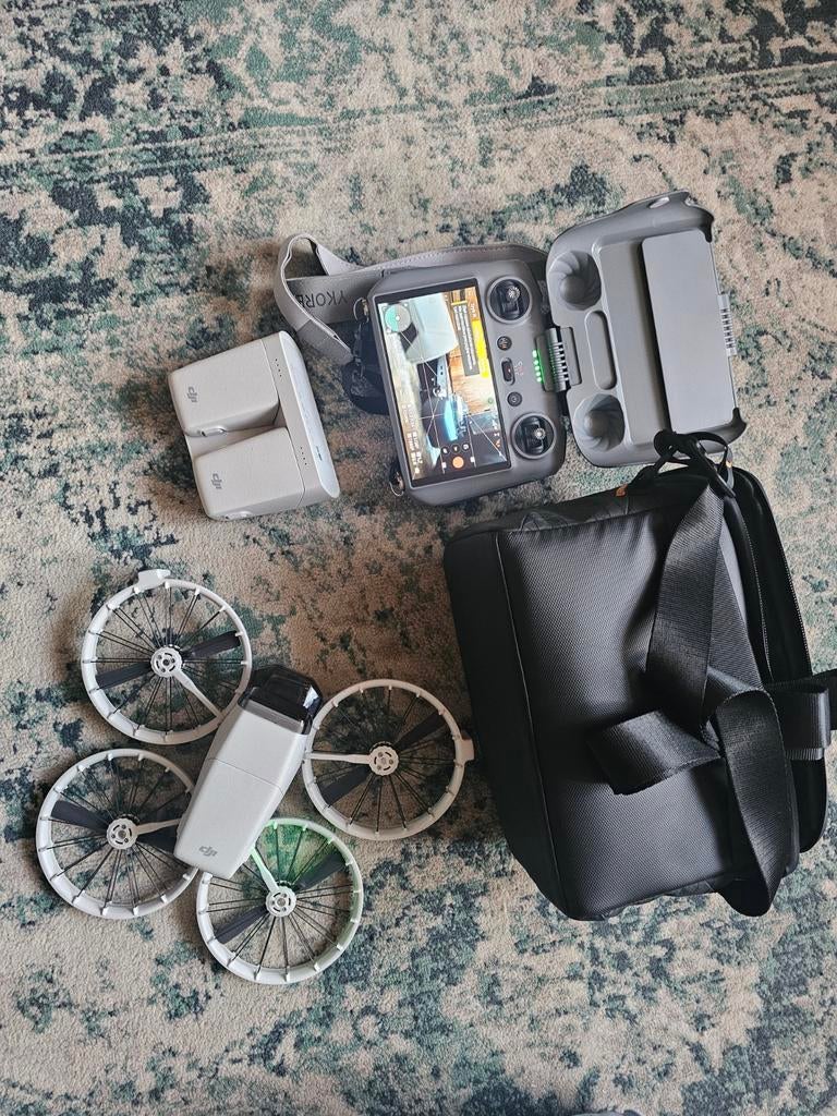 DJI Flip Fly More Combo met Smart Controller, DJI-tas, hoes, Audio, Tv en Foto, Drones, Return to Home, 30 tot 45 minuten, Cameradrone