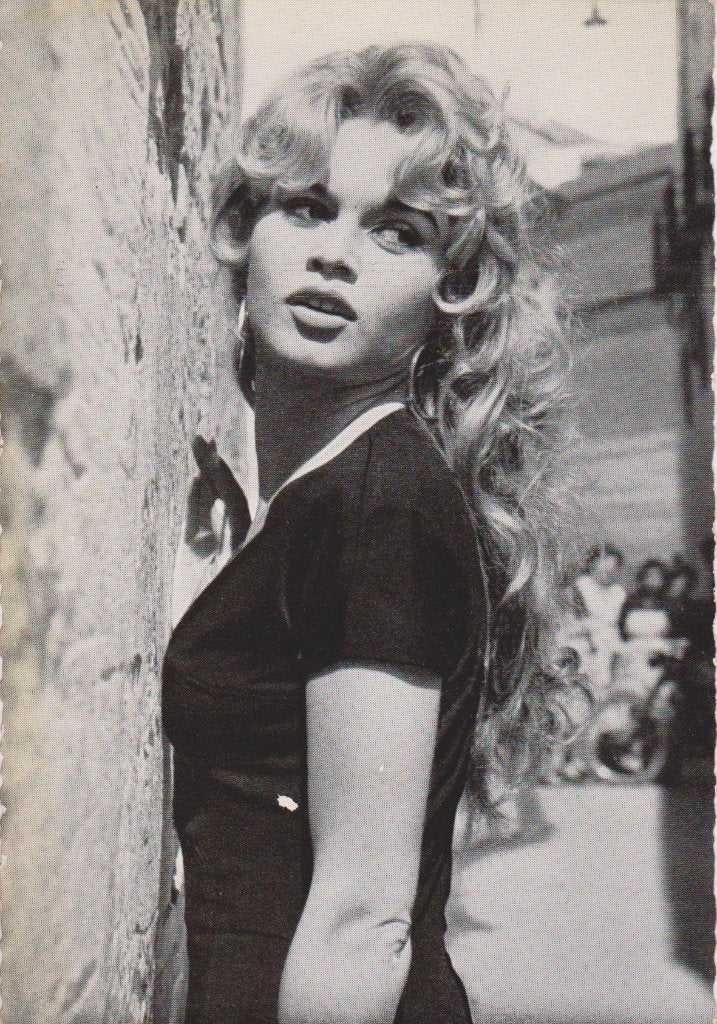 Filmsterren ansichtkaart Brigitte Bardot, Verzenden, 1940 tot 1960, Ongelopen, Sterren en Beroemdheden