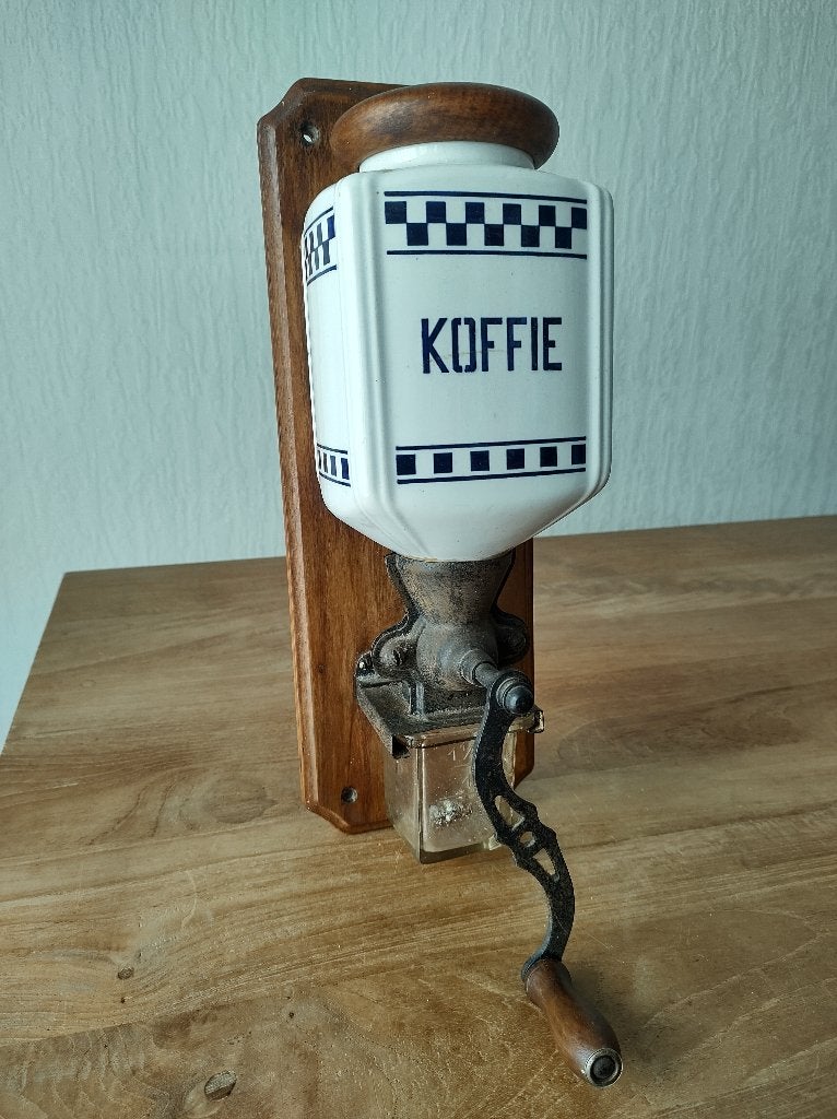 Oude antieke muur koffiemolen, Ophalen of Verzenden