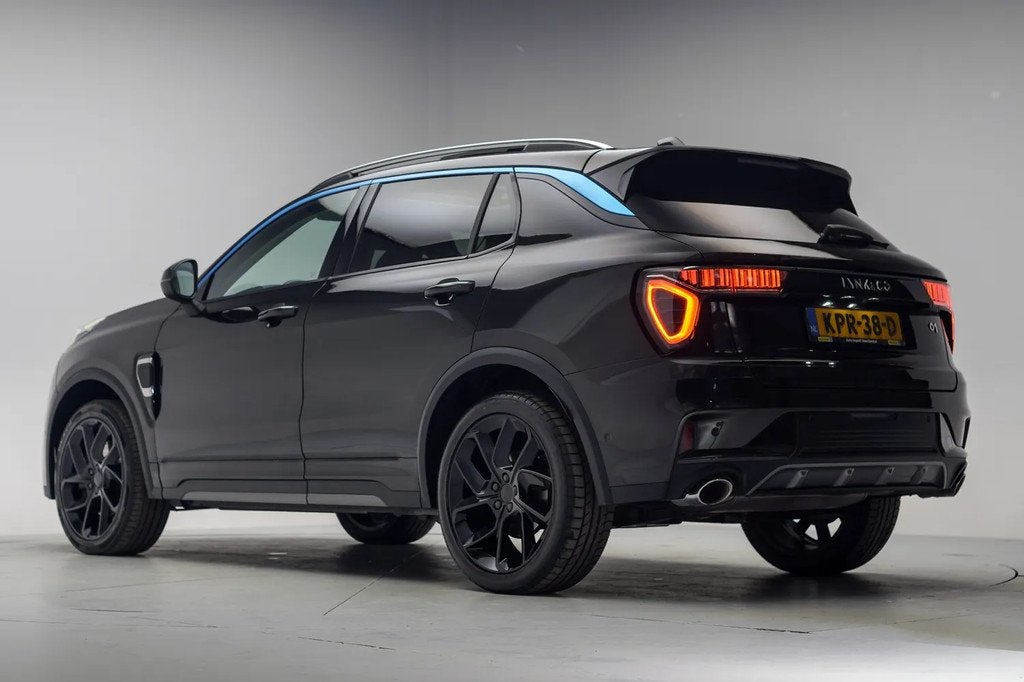 Lynk & Co 01 1.5 PHEV [ Panorama Navi Apple/Android Stoelver, Auto's, Lynk & Co, 179 pk, Zwart, Plug-in hybride, Bedrijf