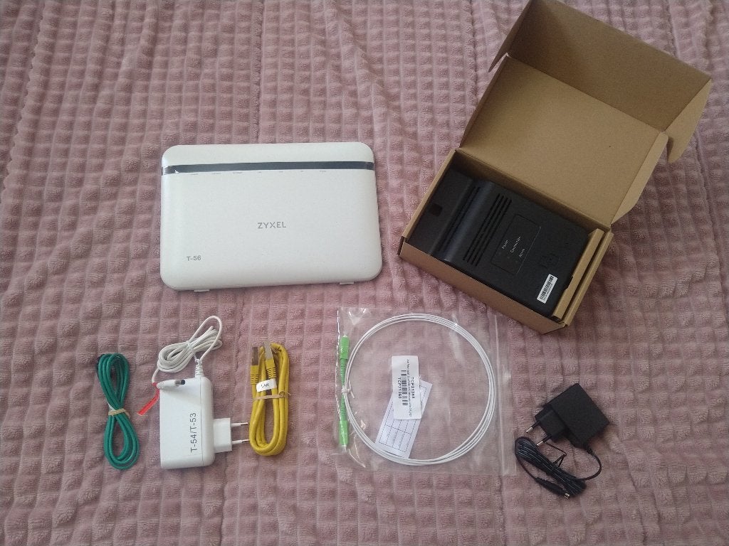 Zyxel T-56 wireless router, Ophalen of Verzenden, Nieuw, Router met modem, ZYXEL