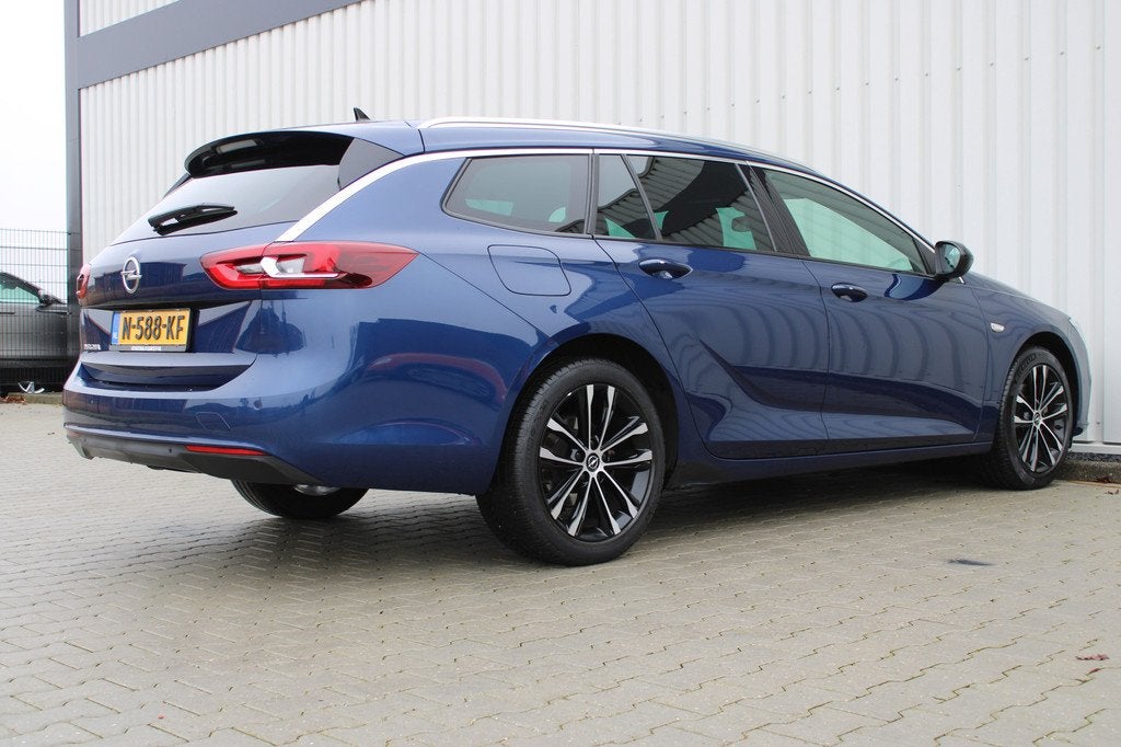 Opel Insignia Sports Tourer 1.5 CDTI Ultimate | Incl. 12 maa, Auto's, Opel, Voorwielaandrijving, 12 maanden, Gebruikt, Blauw