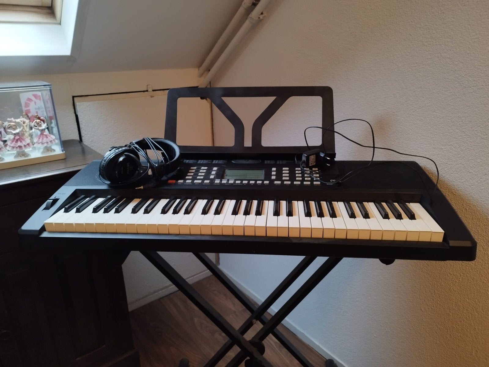 Keyboard van Fazley met koptelefoon, Muziek en Instrumenten, Keyboards, Ophalen of Verzenden, Zo goed als nieuw, 61 toetsen, Overige merken