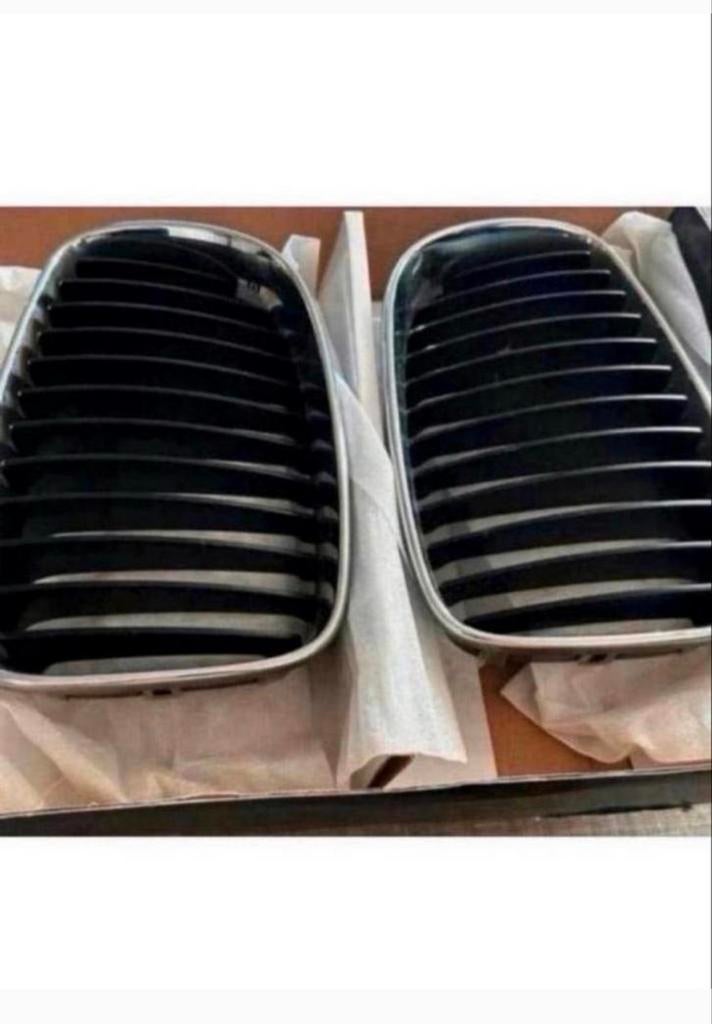 BMW 1 Serie Sport Grill Set - Glanzend Zwart, Ophalen of Verzenden, Nieuw, Voor, BMW