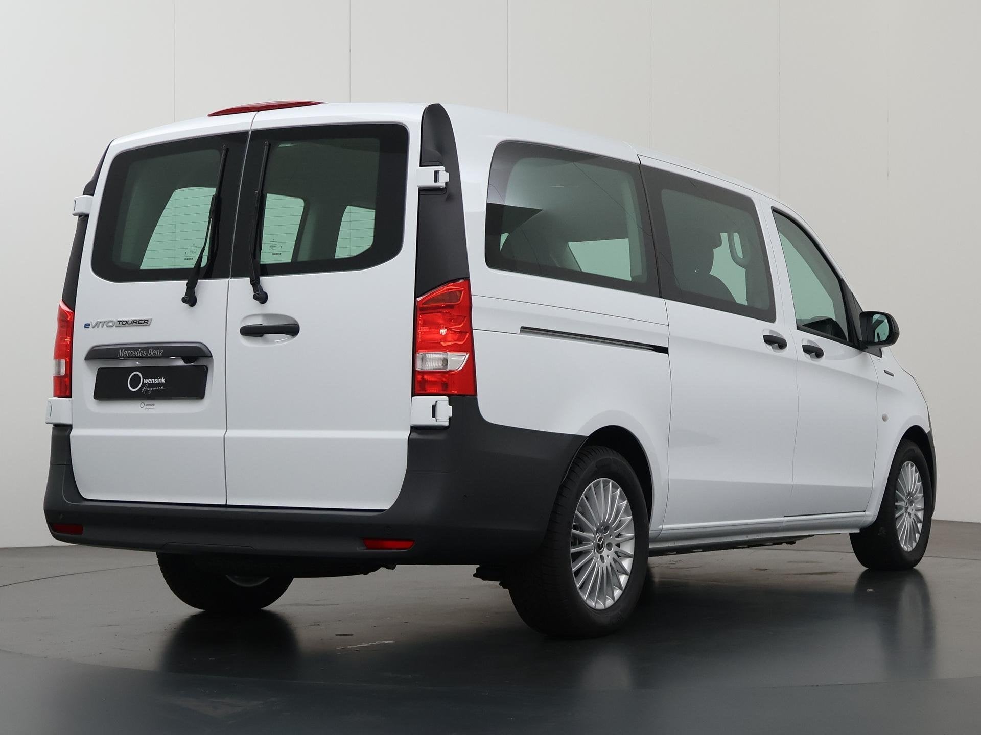 Mercedes-Benz eVito Tourer 129 L2 PRO 90kWh | Snelladen 110, Auto's, Stof, Nieuw, 371 km, Onderhoudsboekje