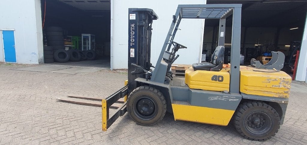 Toyota heftruck 4 ton., 3000 tot 4000 kg, Ophalen, LPG, TOYOTA