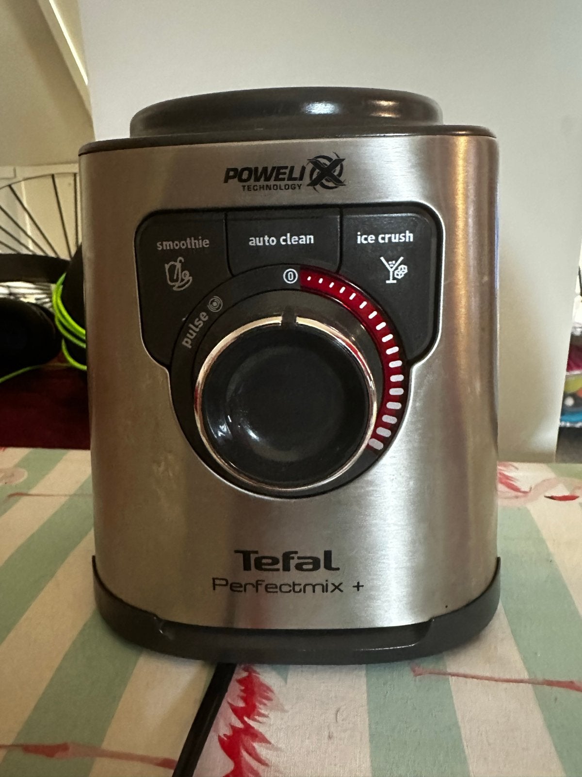 Tefal Perfectmix+ blender onderstel met voeding, Witgoed en Apparatuur, Blenders, Ophalen, Gebruikt, Blender-accessoire