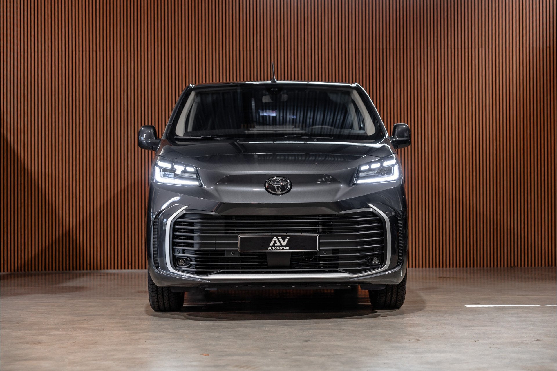Toyota ProAce Worker 2.0 D-4D Professional DC L3H1 XL | LED, Auto's, Stof, 4 cilinders, Origineel Nederlands, Bedrijf