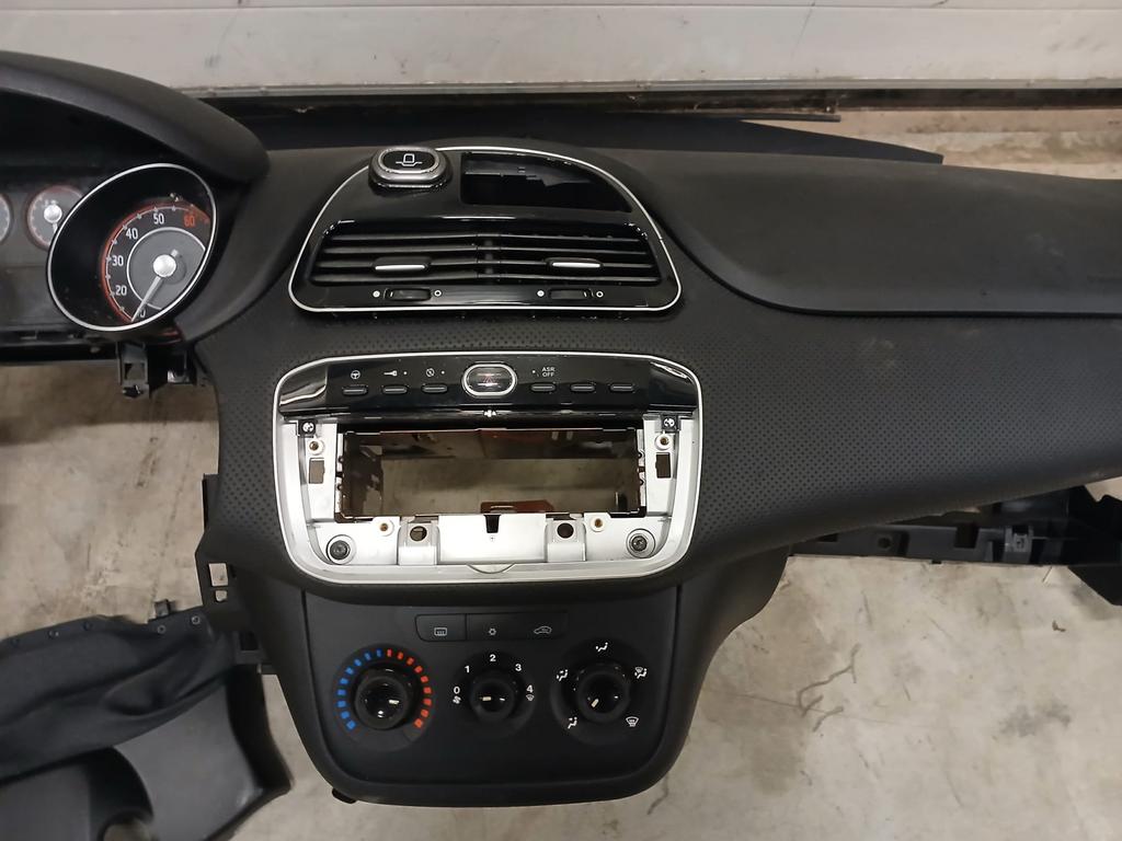 Dashboard Fiat Punto evo, Ophalen of Verzenden, Gebruikt, Fiat