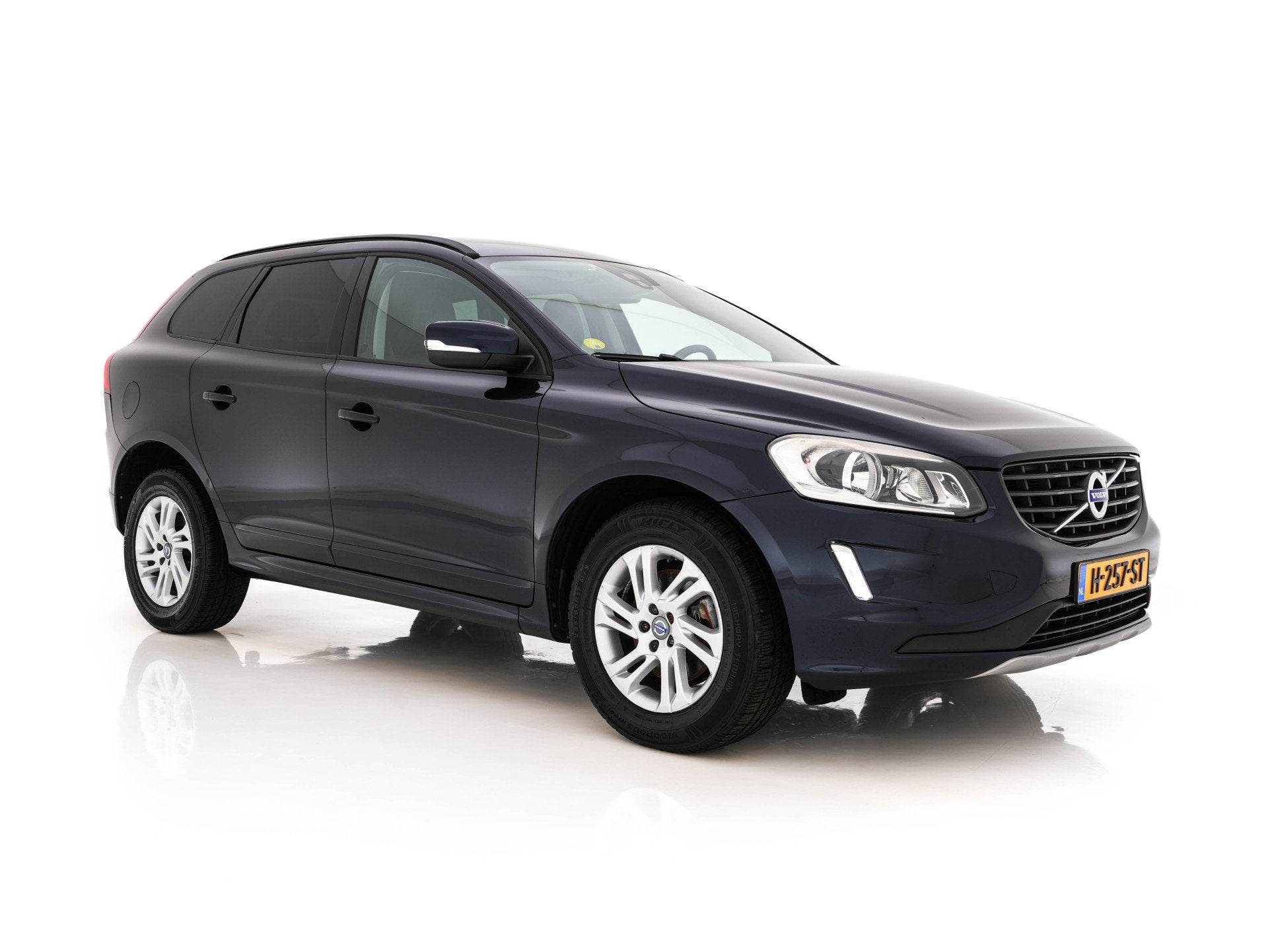 Volvo XC60 2.0 D3 FWD Momentum *LEATHER | NAVI-FULLMAP | COM, Auto's, Voorwielaandrijving, 4 cilinders, Leder, Bedrijf