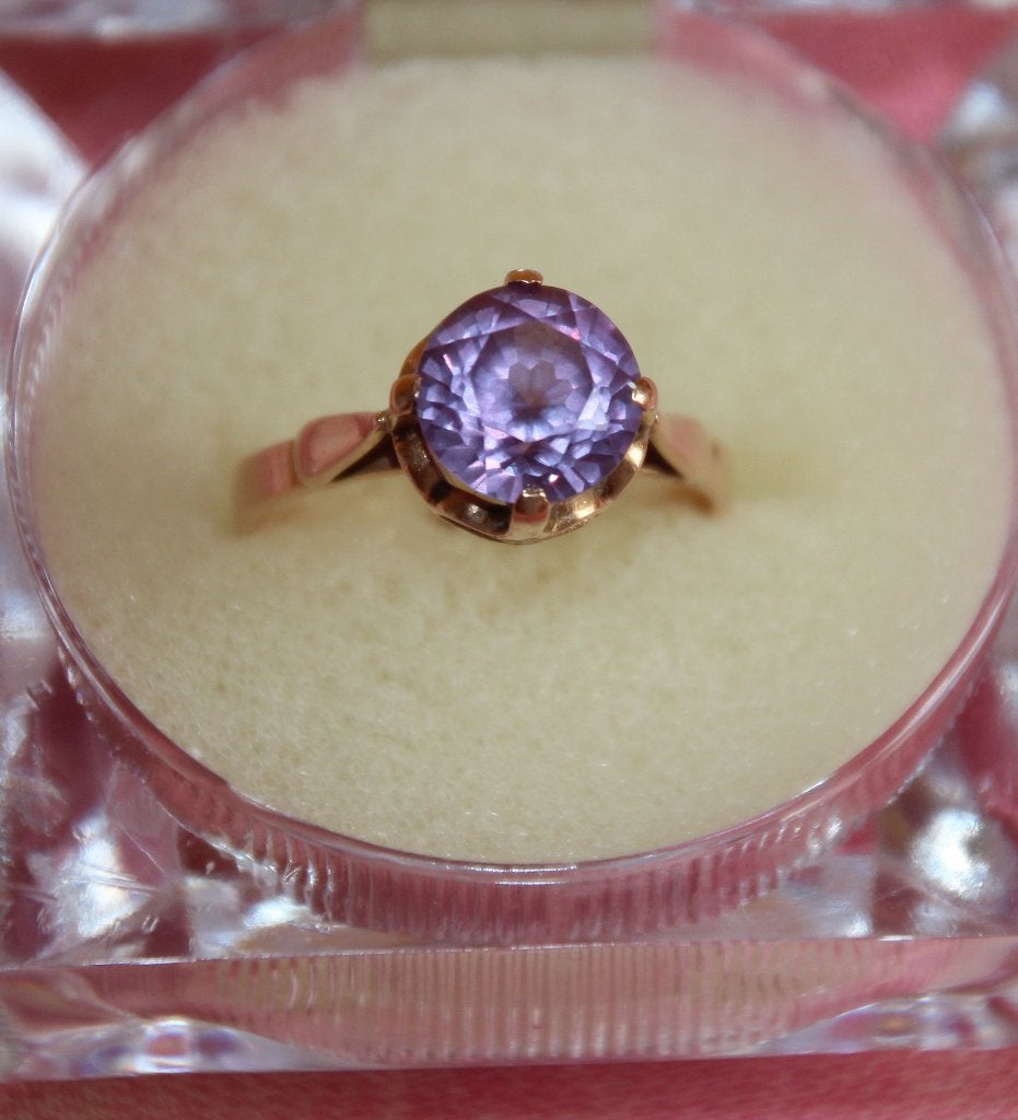 14 karaat gouden ring met amethist, 18 tot 19, Ophalen of Verzenden, Zo goed als nieuw, Roze