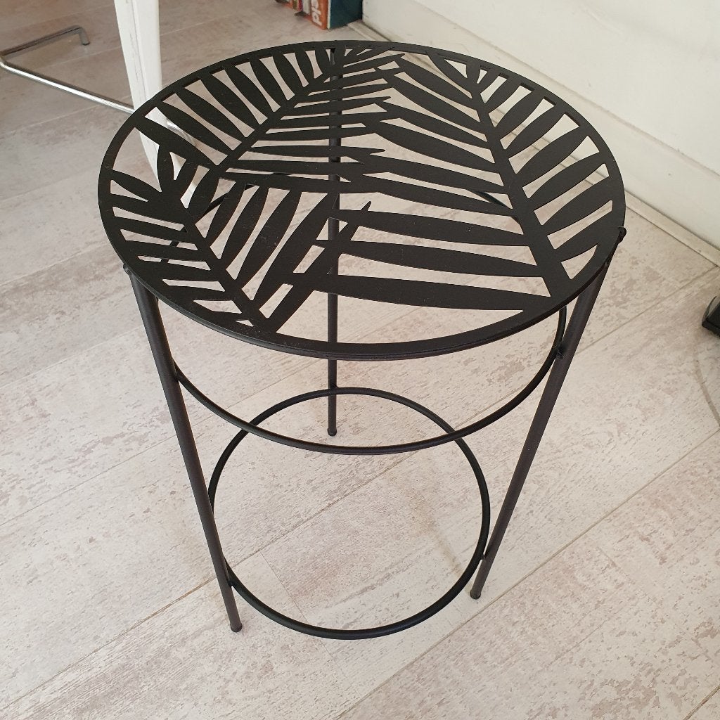 Plantentafeltje / Plantenkrukje, Minder dan 55 cm, Rond, Zo goed als nieuw, Ophalen