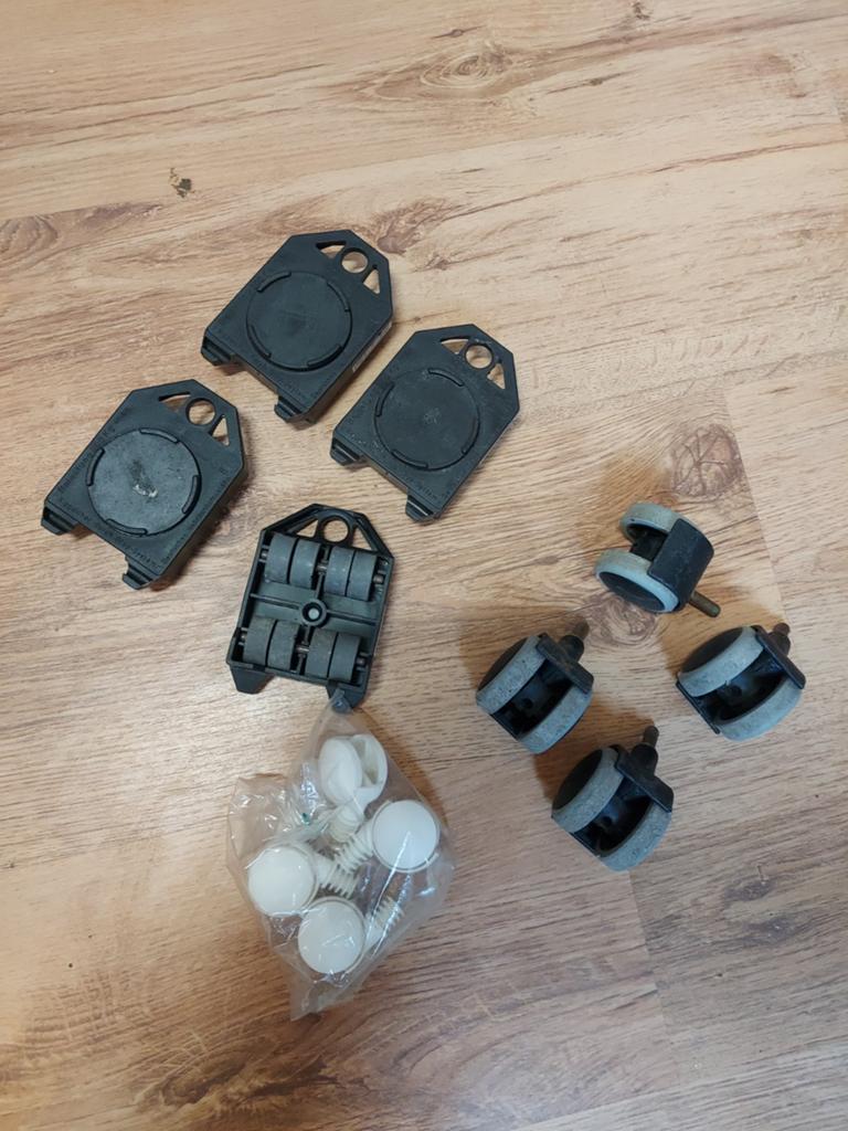 Wieltjes (3 sets van 4 stuks), Doe-het-zelf en Verbouw, Zwenkwielen, Ophalen, Zo goed als nieuw