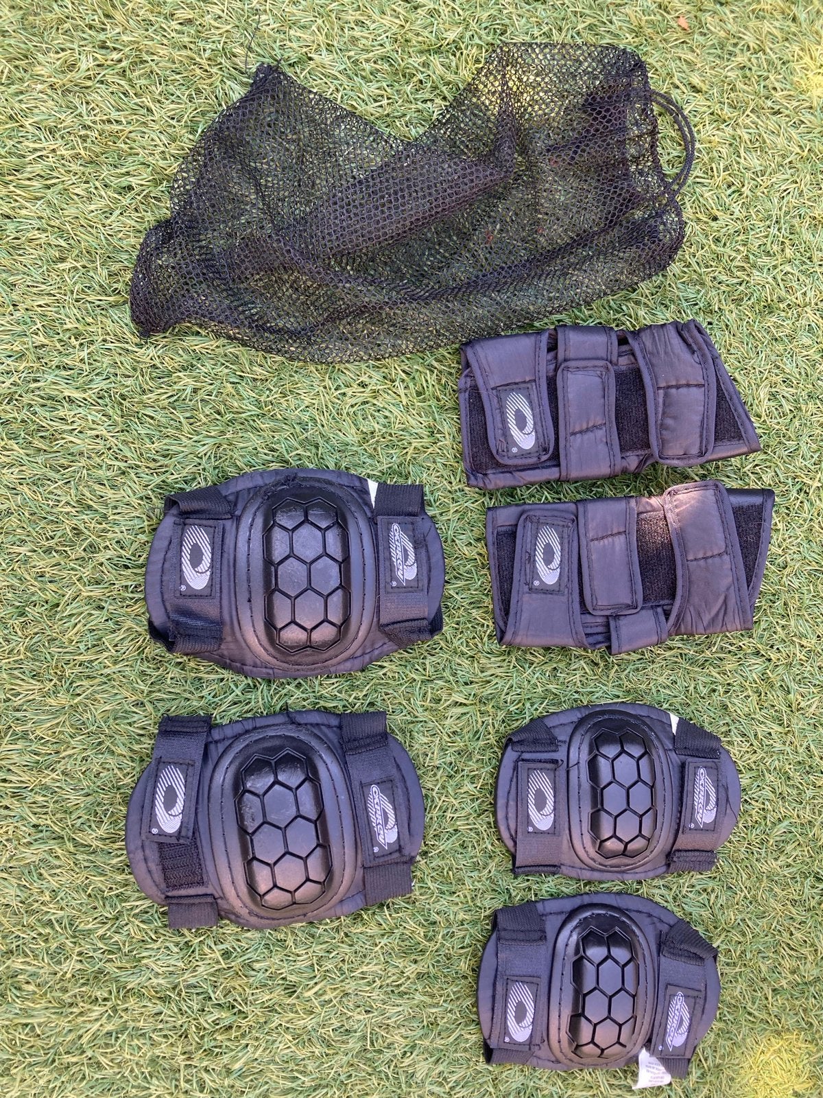 Skate bescherming set - Maat M in zakje, Ophalen of Verzenden, Zo goed als nieuw, Bescherming