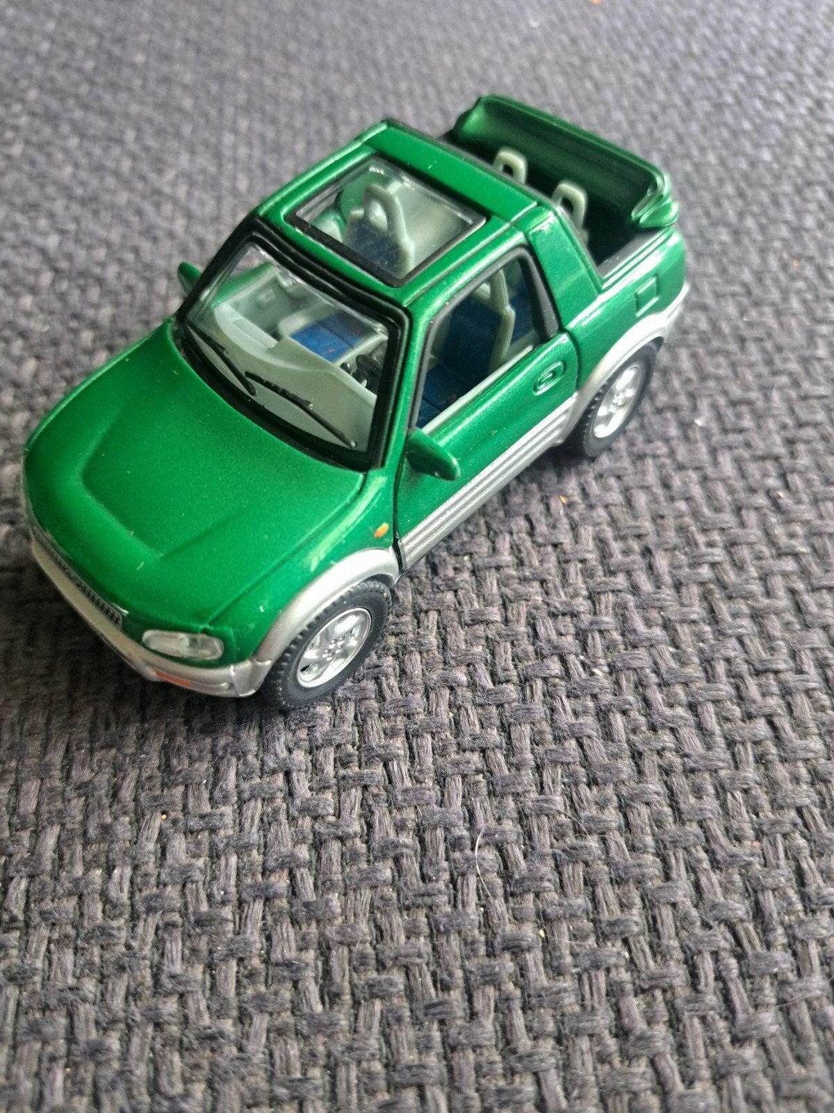 Schuco model toyota rav 4, Hobby en Vrije tijd, Modelauto's | 1:43, Schuco, Gebruikt, Auto, West germany