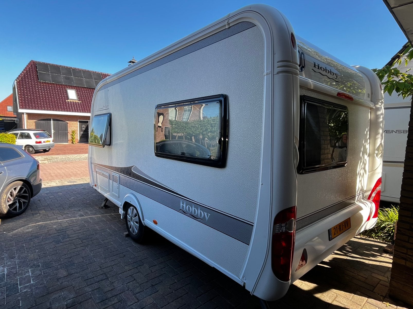 Hobby De Luxe 440 SF | 2013 | Mover | Nieuwe fietsendrager, Caravans en Kamperen, Caravans, Hobby, Treinzit, Dwarsbed, Particulier