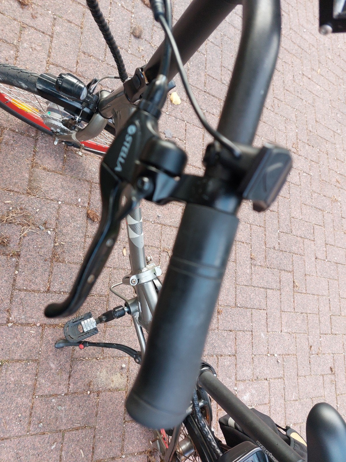 Foto 7 van Prachtige ebike vouwfiets. 60 km Actieradius