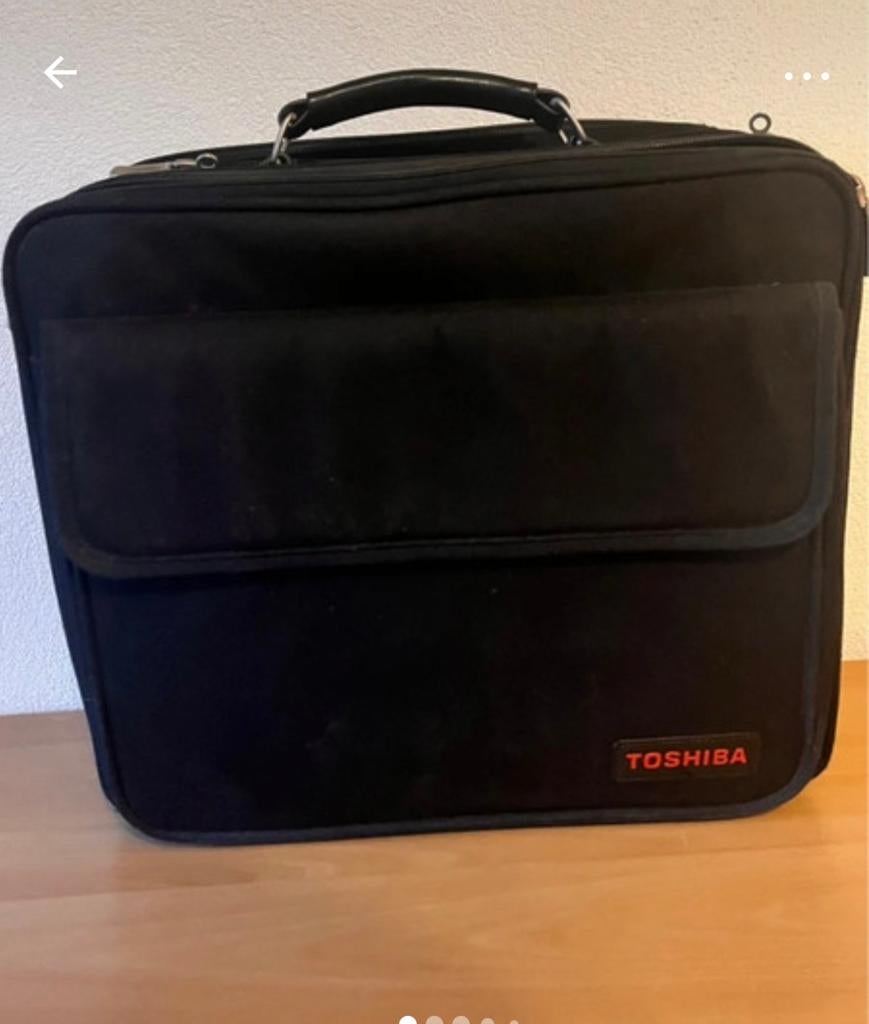 Toshiba Laptoptas Zwart - Ruim en Stevig, Computers en Software, Gebruikt, Gevoerd laptopvak, Aktetas, Ophalen of Verzenden