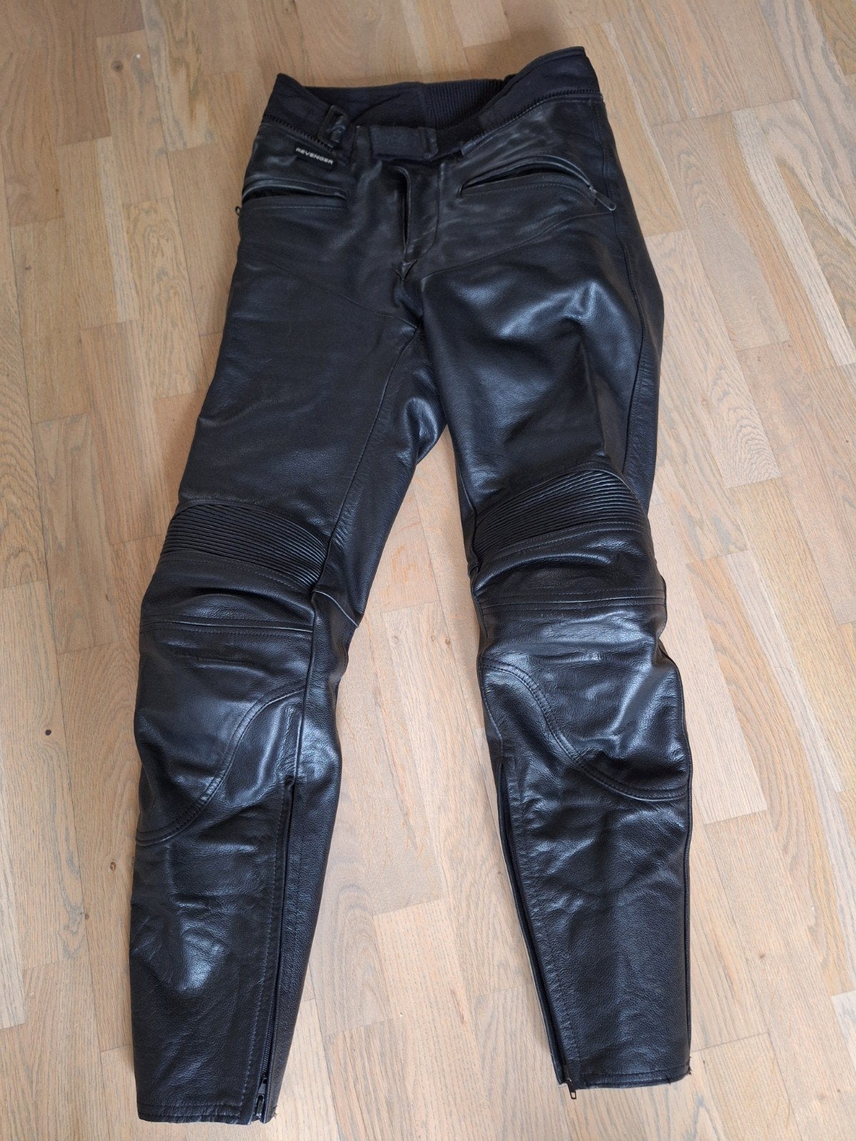 Revenger leren motorbroek - Maat 48H, Broek | leer, Heren, Ophalen of Verzenden, Revenger