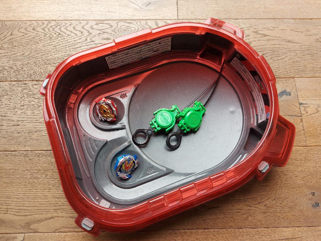 beyblade rail rush battle set, Ophalen of Verzenden, Gebruikt