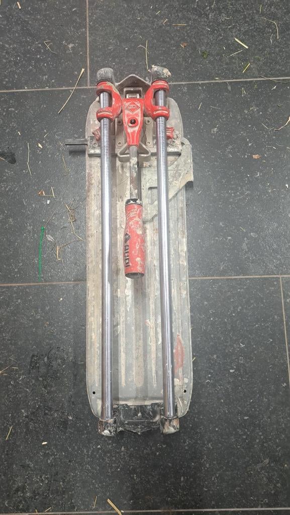 Rubi tegelsnijder t 40- Gebruikt maar functioneel, Doe-het-zelf en Verbouw, Gereedschap | Handgereedschap, Ophalen of Verzenden