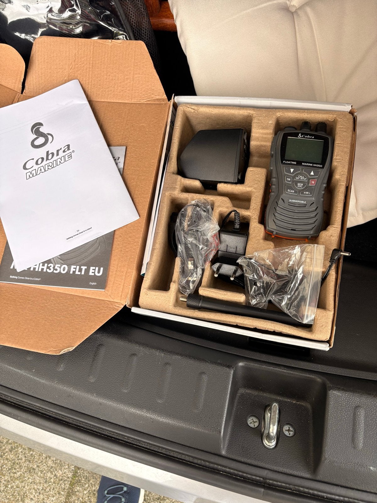 Cobra Marine HH350 FLT EU Marifoon VHF Radio, Ophalen, Zo goed als nieuw, Communicatie