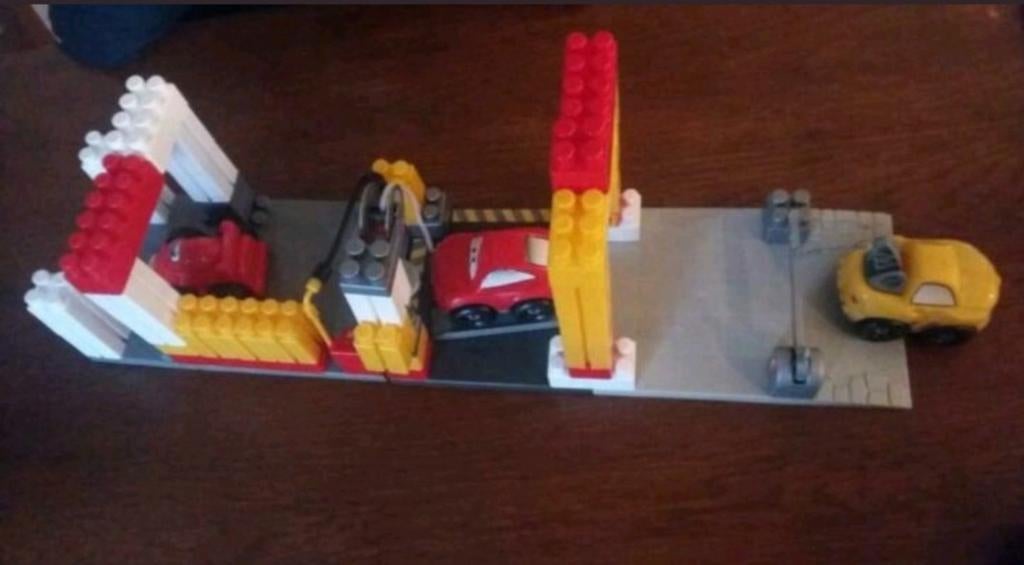 Nieuwstaat Mooie abrick garage set, Ophalen of Verzenden, Nieuw, Complete set