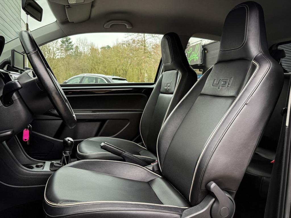 Volkswagen up! 1.0 move up! Black Edition | Airco | Navi | L, Auto's, Volkswagen, Euro 5, Gebruikt, 4 stoelen, Zwart