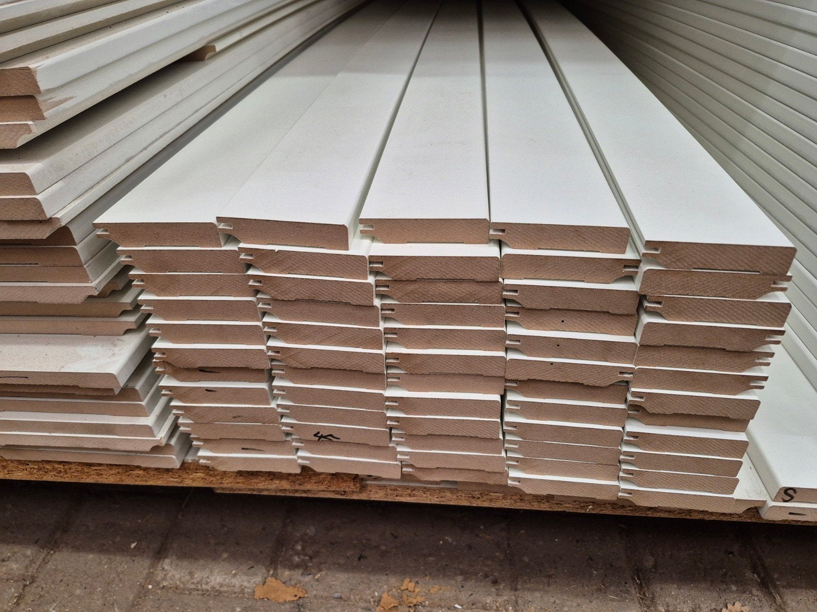 15x70mm plint mdf V313 ral9010 240cm lang AANBIEDING!, Ophalen, ., Nieuw, Mdf