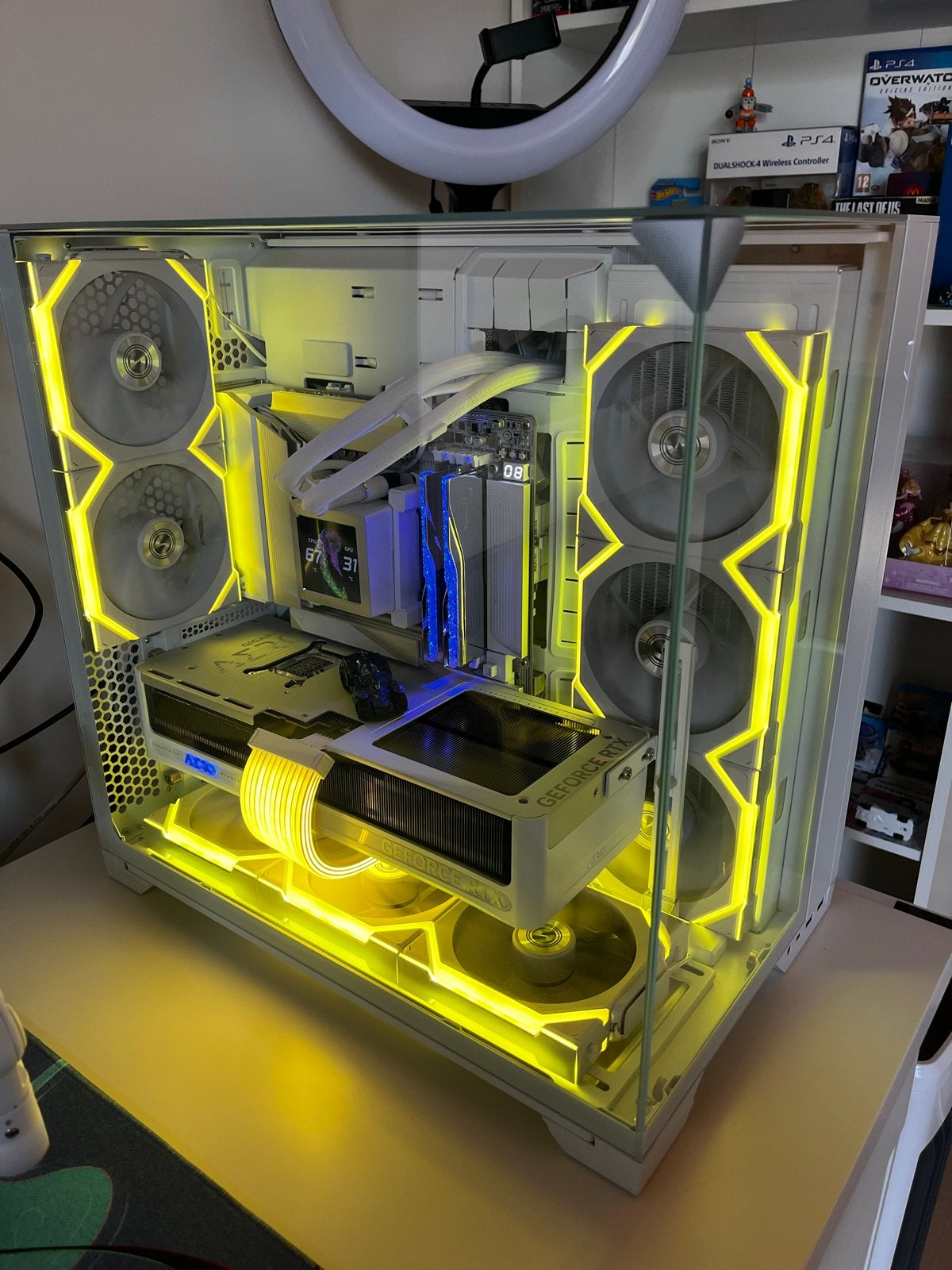 Ryzen 9 9950x 3D x RTX 5070Ti x DDR5 32gb Gaming PC White, Computers en Software, Desktop Pc's, Ophalen, 32 GB, Zo goed als nieuw
